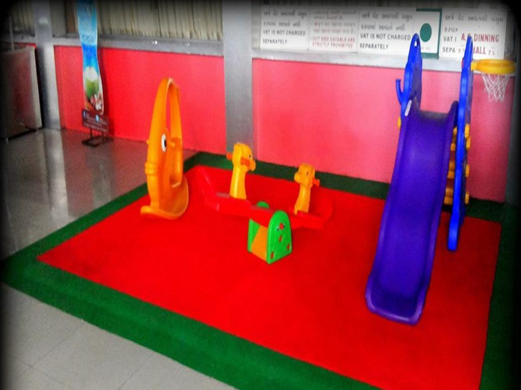 Hotel Nyay Mandir Bharuch Kültér fotó